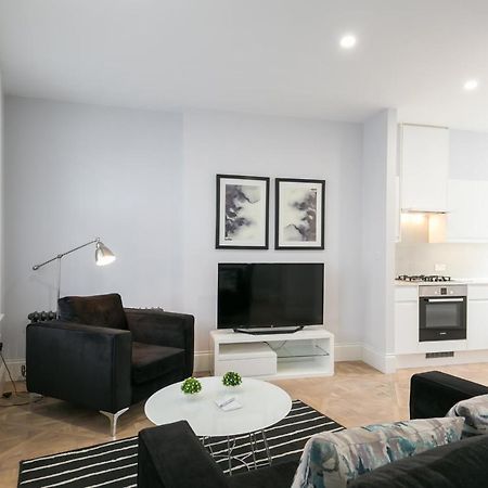 Urban Chic - Shaftesbury Apartment Лондон Екстериор снимка