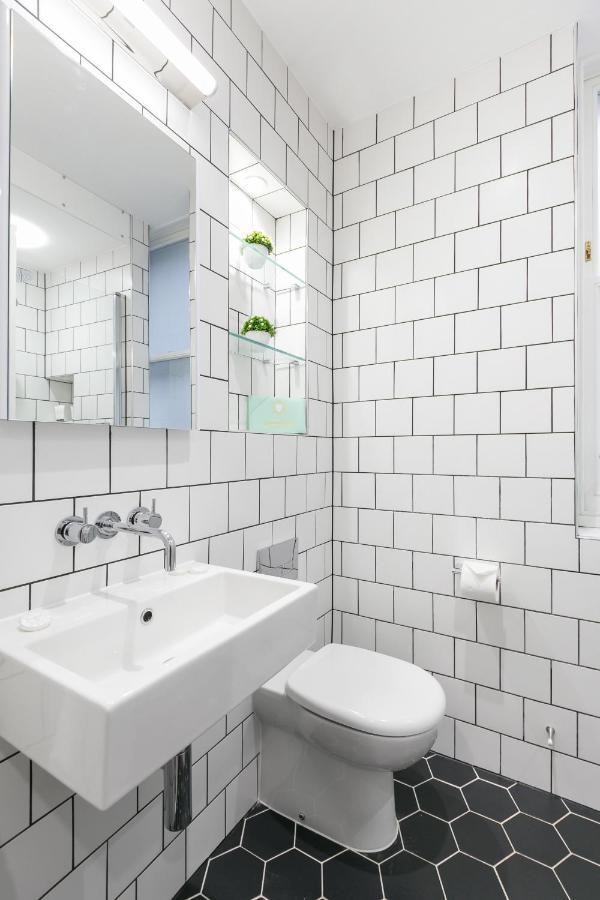 Urban Chic - Shaftesbury Apartment Лондон Екстериор снимка