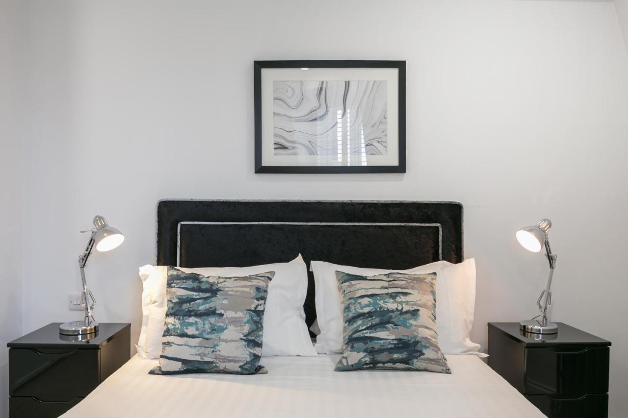 Urban Chic - Shaftesbury Apartment Лондон Екстериор снимка